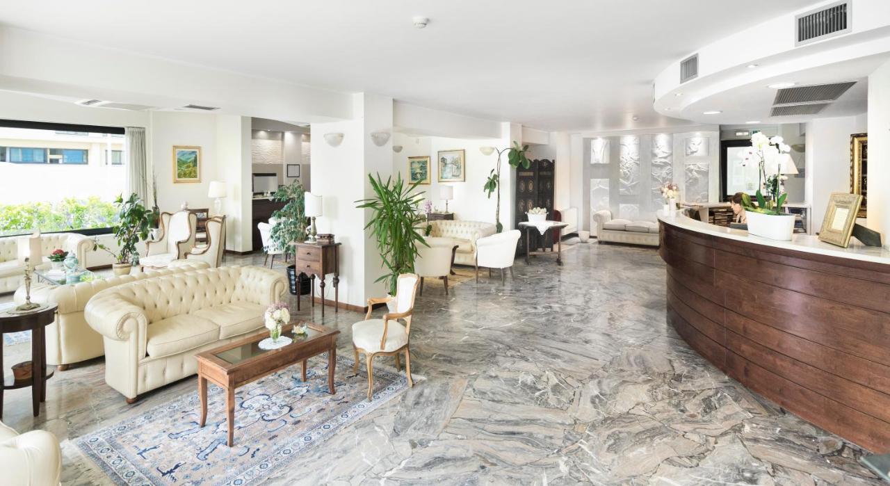 Hotel Apollo Riccione Extérieur photo