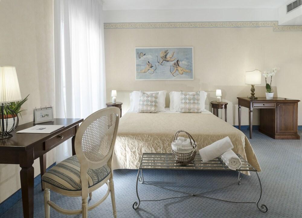 Hotel Apollo Riccione Extérieur photo